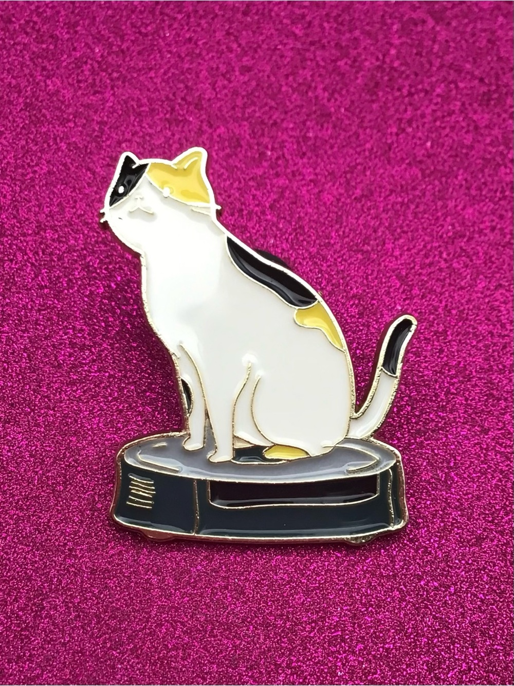 Roomba Cat Enamel Pin